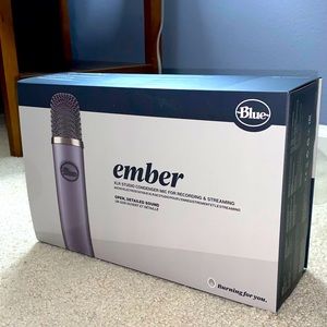 Blue microphone (ember) comes with xlr cable and original box with instructions